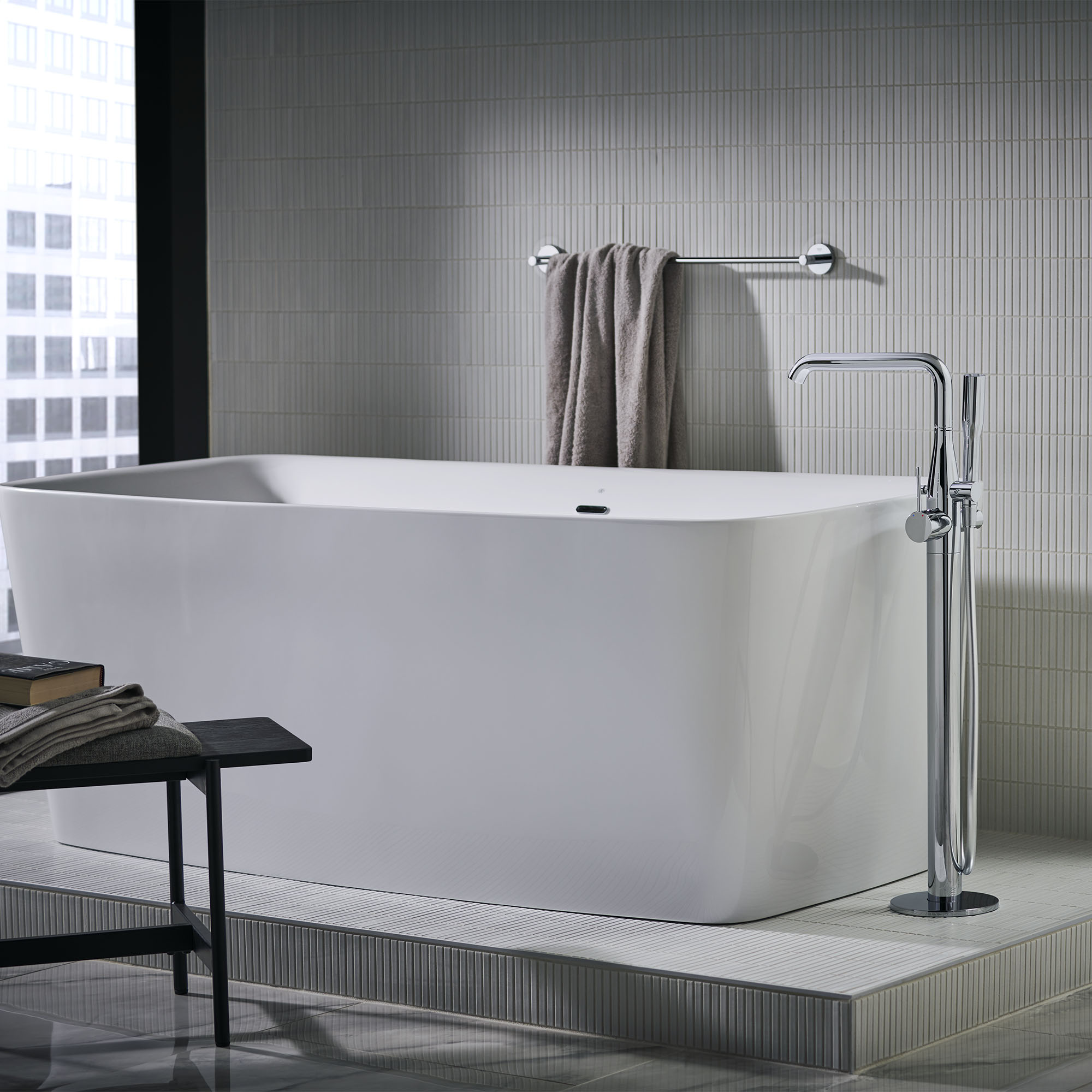 Equility 67 x 33 in. Freestanding Bathtub